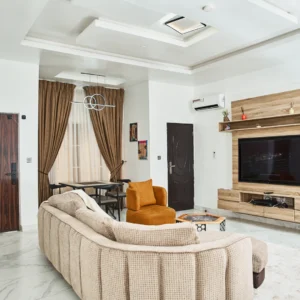 <b>Luxury 3 Bed</b>